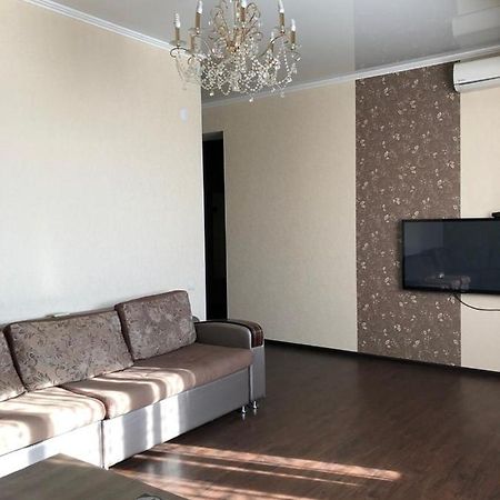 Квартира В Центре Бишкека! Esterno foto