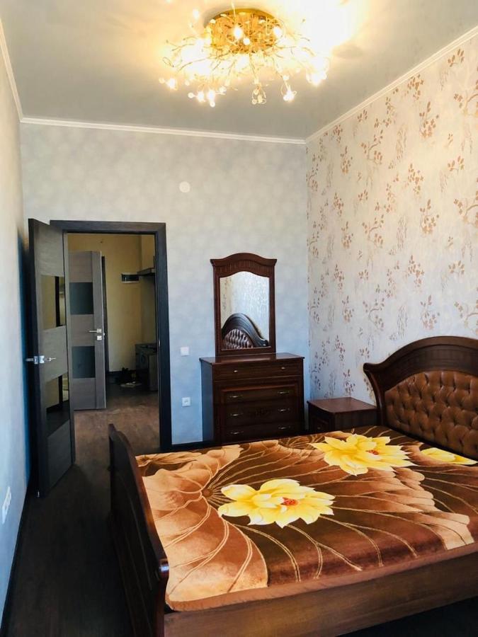 Квартира В Центре Бишкека! Esterno foto